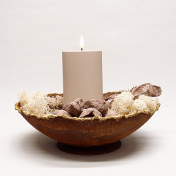 Edelrost Schale mit Goldrand "Ripple" auf Platte