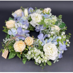 Blütenkranz creme-bleu...