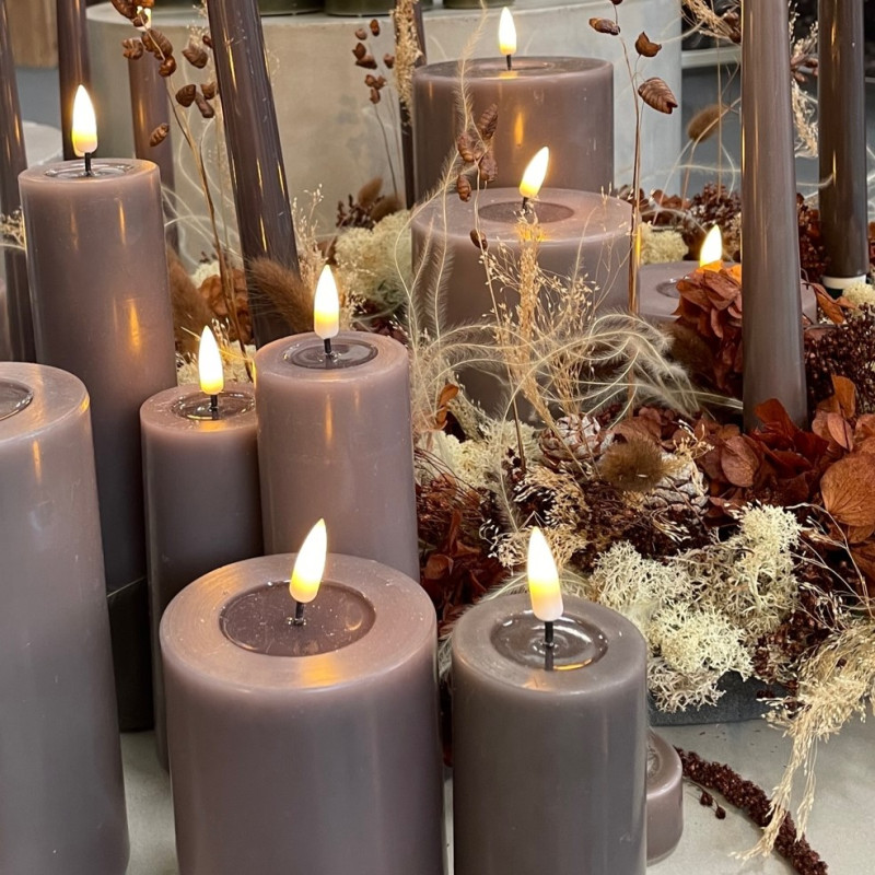 Echtwachs LED-Stumpenkerze | Deluxe Homeart | grau 12,5cm